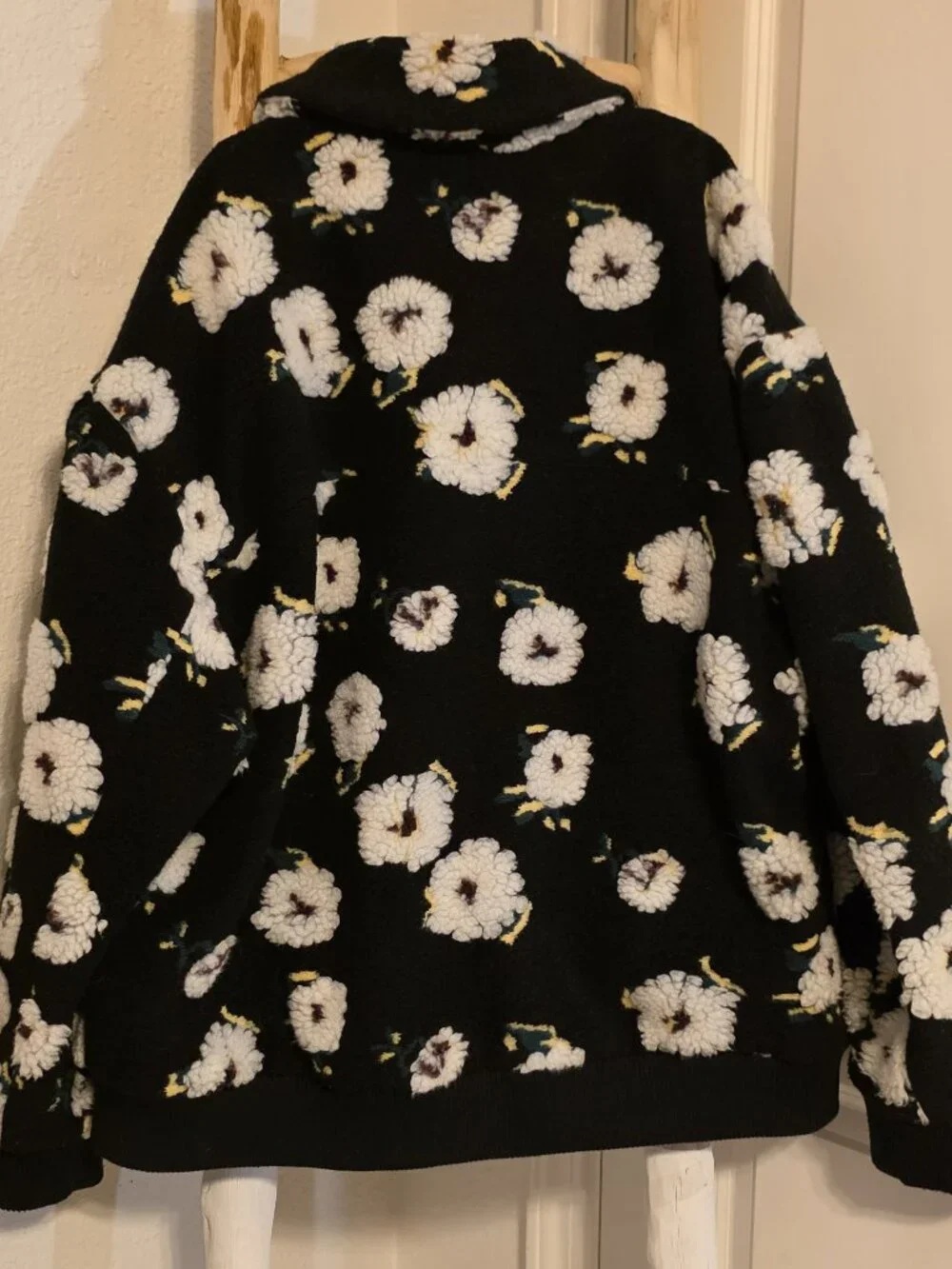 NWT Anthropologie Floral Sherpa Fleece Bomber Jacket Black White Daisy Medium M